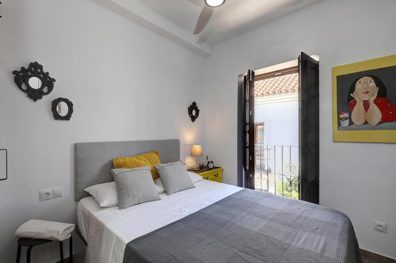 Unique Andalusian Townhouse Next To Beach Естепона Екстериор снимка